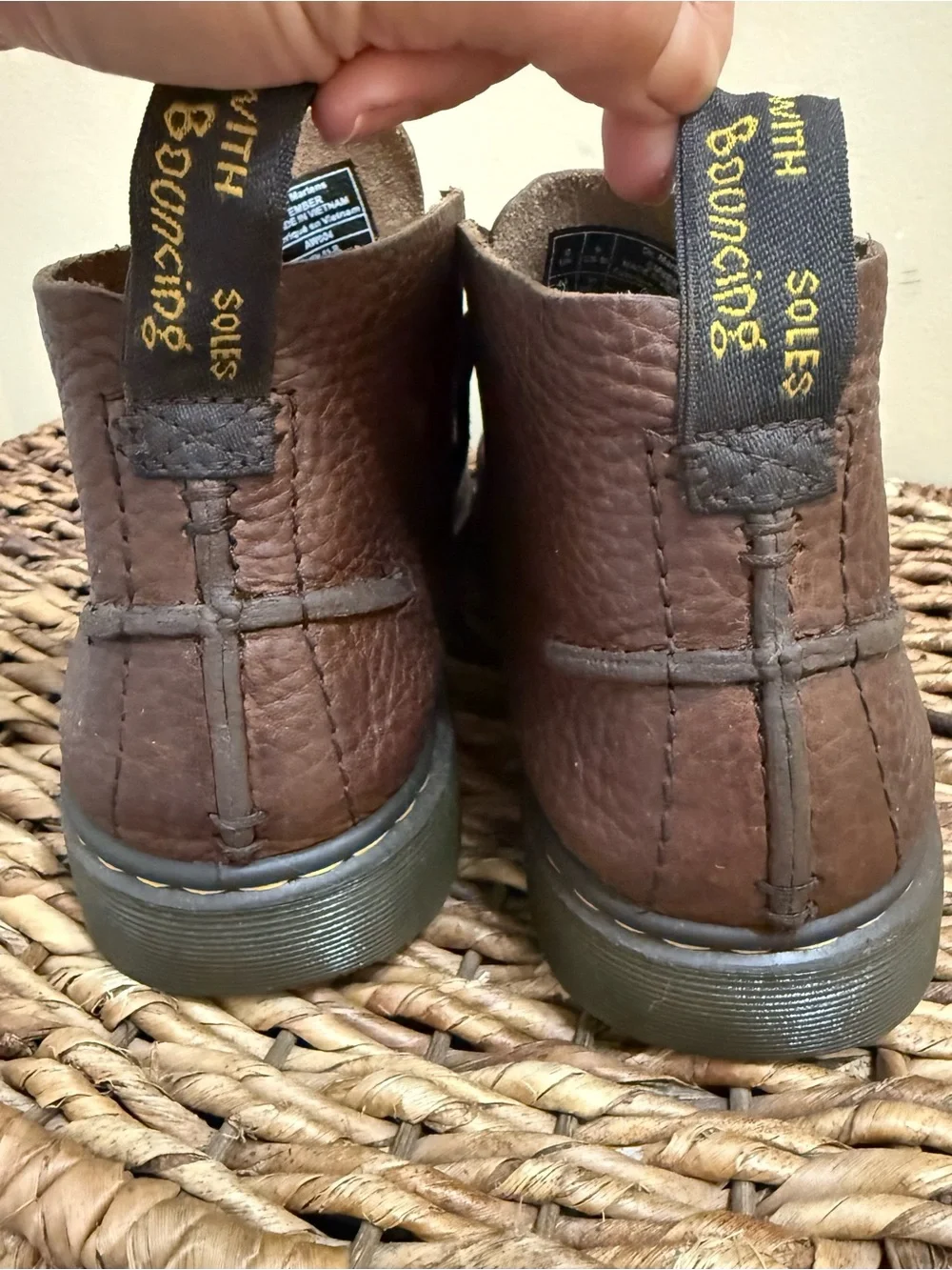 Dr. Martens Ember Brown Leather Chukka Boots sz 9